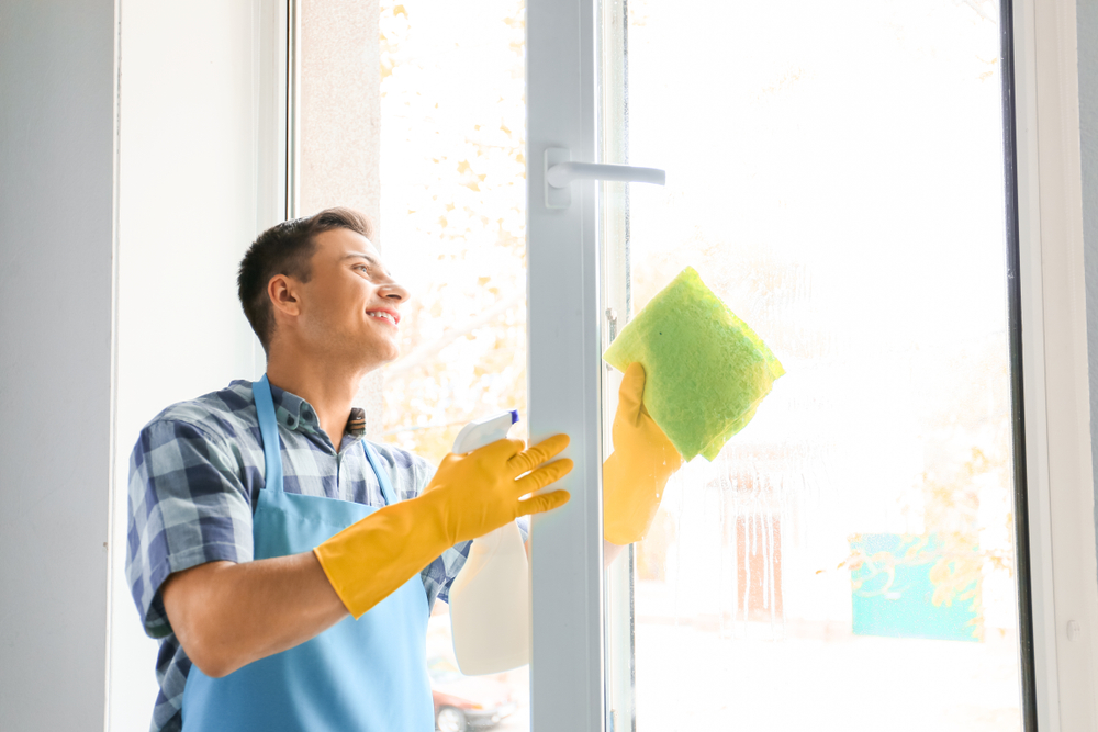 How-to-clean-glass-without-streaks