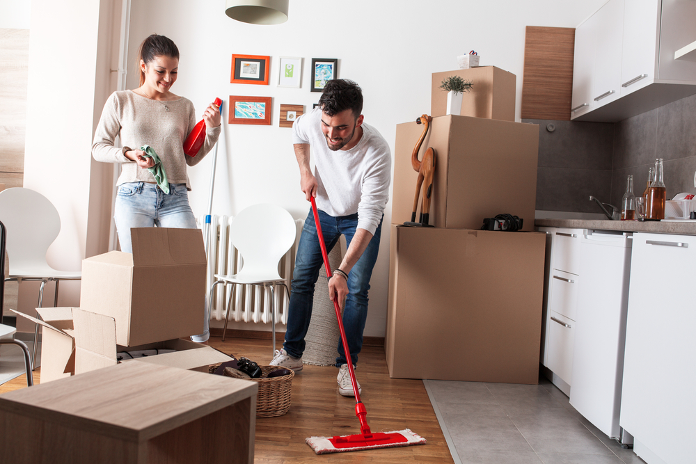 6 Mistakes to Avoid When Cleaning Before Moving