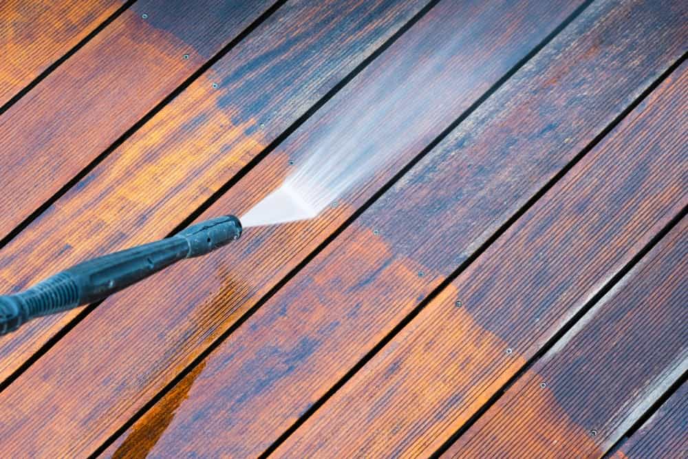 deck cleaning solution