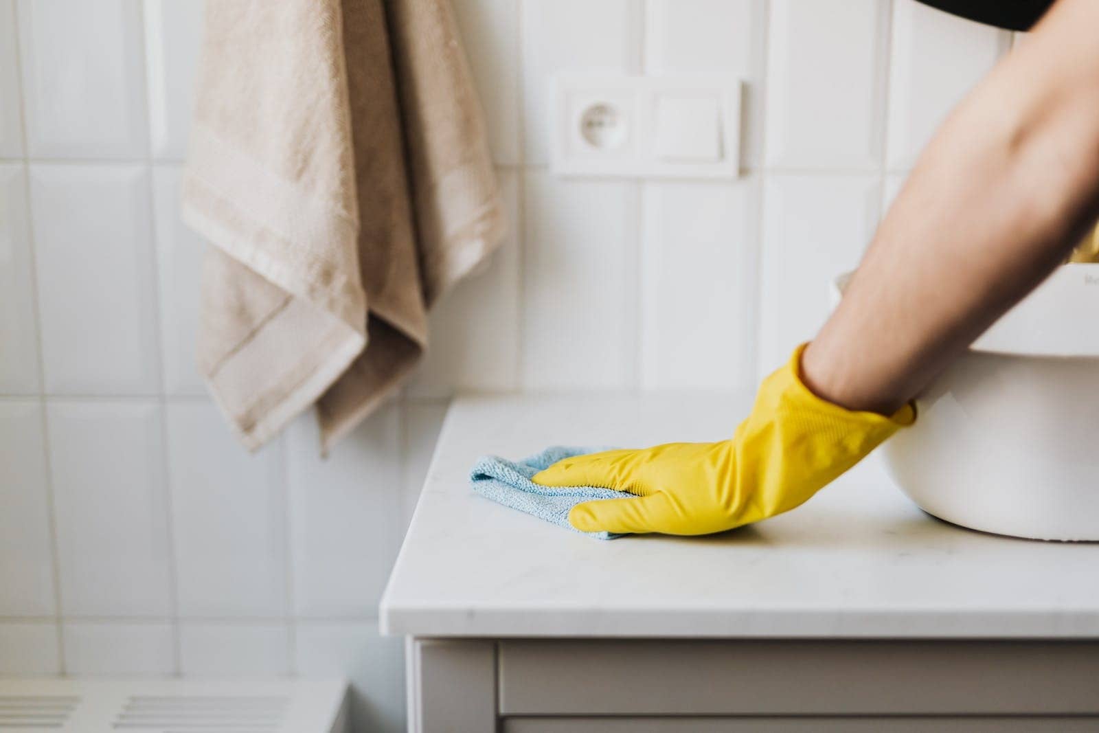 emergency home cleaning services near me